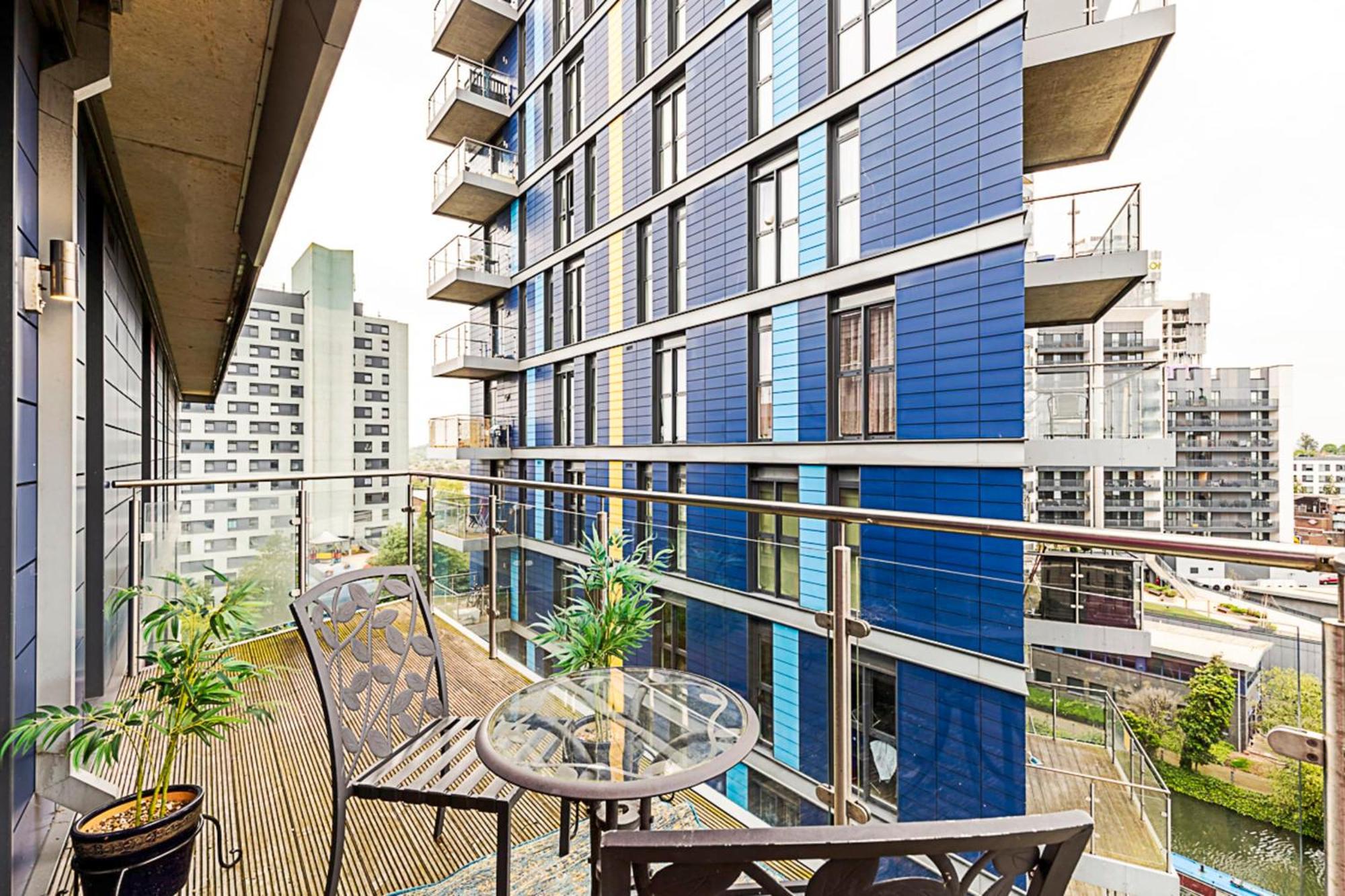 Vibrant London Canal Apartment Eksteriør billede
